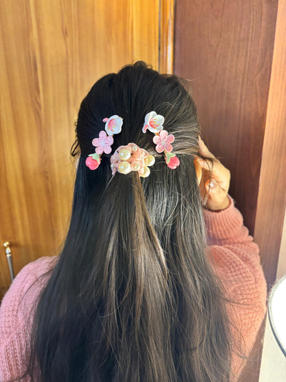 25-Piece Luxury Gift Hamper – “A Perfect Surprise for Her"